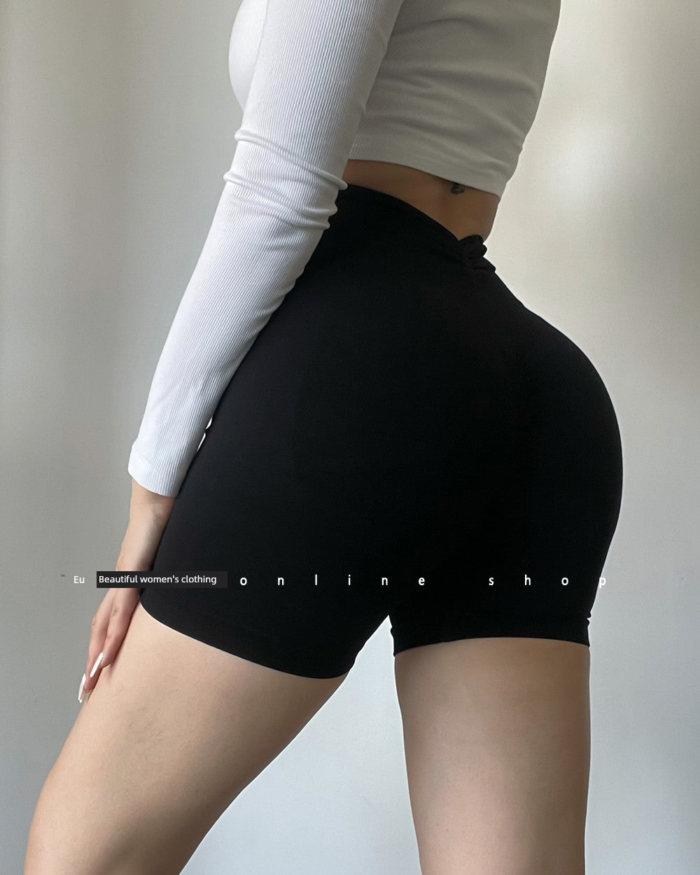V-Back High Waist Fitness Shorts – Peach Lift | Quick Dry & Breathable