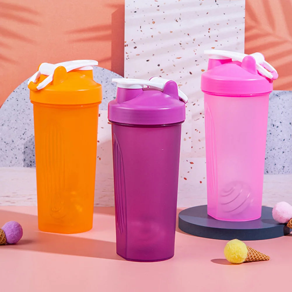 600ml Portable Protein Shaker Bottle – Leak Proof Sports Mixing Cup for Gym & Fitness Training